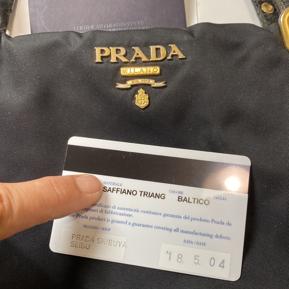 Vintage Prada Saffiano Triang Purse Baltic Black 2004 - Picture 3 of 12